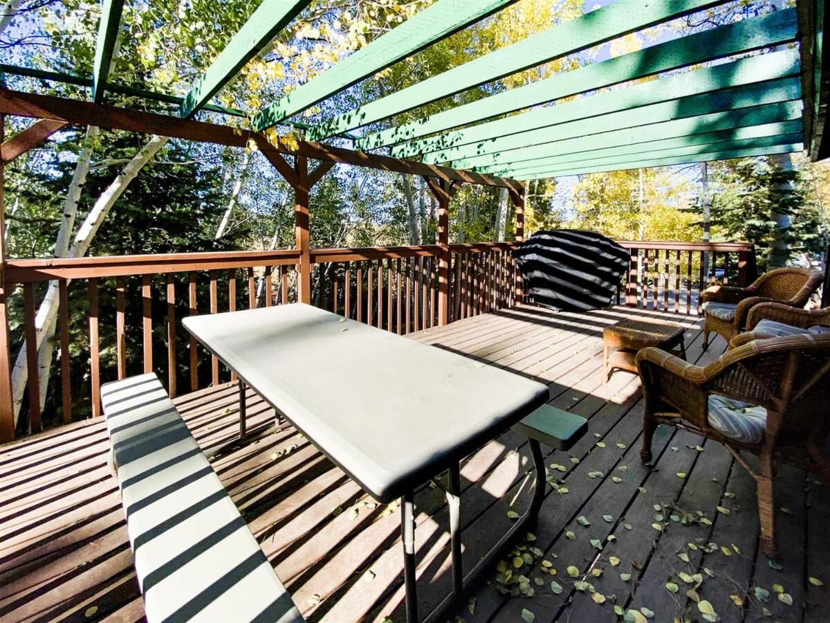 Village Vibes Deck And Bbq Duck Creek Village Extérieur photo